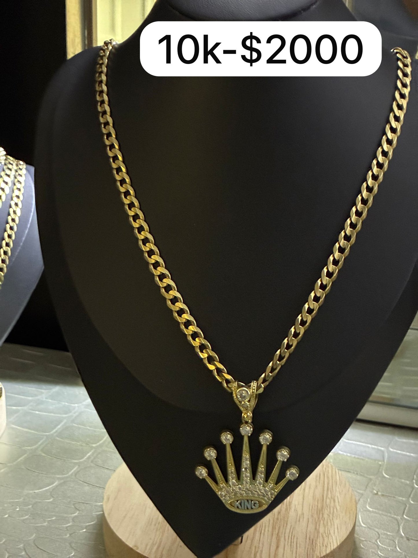 Crown chain